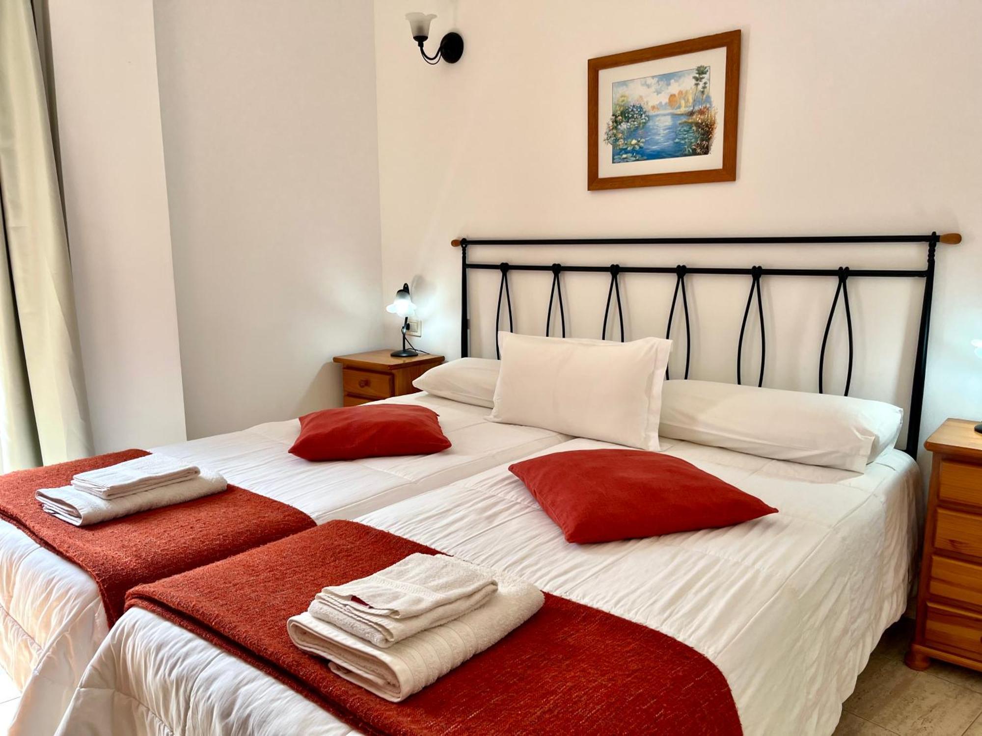 Apartamentos Edalmar Frontera Exterior photo
