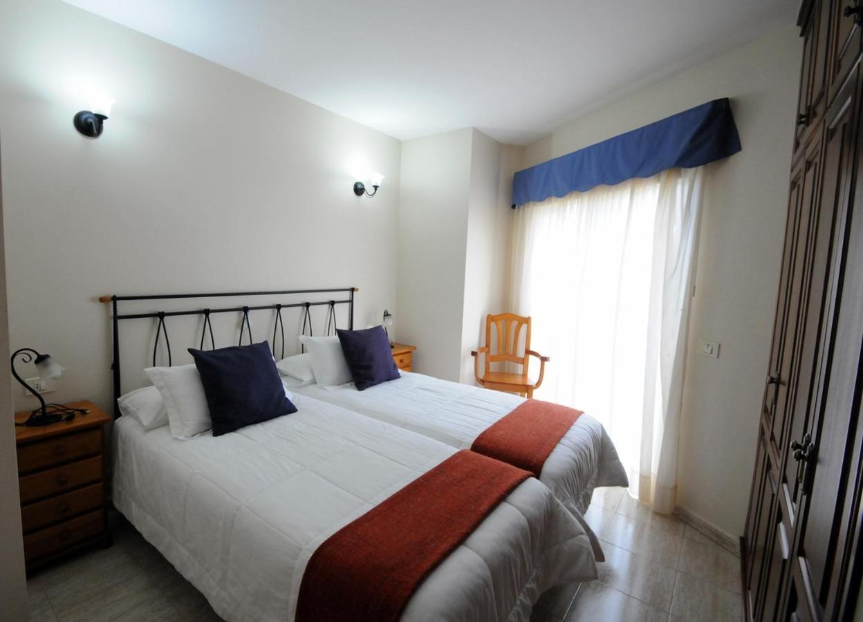 Apartamentos Edalmar Frontera Exterior photo